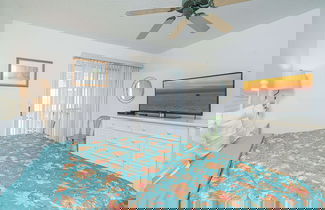 Foto 2 - Sun Kissed Beachside Condo With Pool