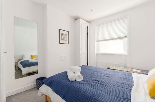 Foto 2 - Bright two Bedroom Flat in Fashionable Fulham by Underthedoormat