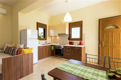 Foto 5 - New Small Apartmentcomplex in Village of Prinès near Rethymnon