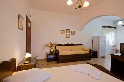 Photo 4 - Nikos Sea view apts Milos