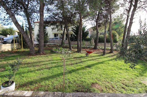 Foto 17 - Spacious Apartment With Garden in Zadar