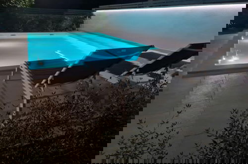 Foto 23 - Adorable Holiday Home With Pool and Terrace