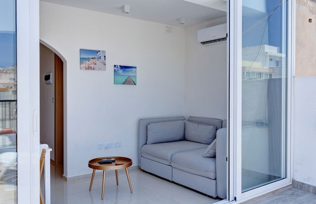 Cosy 1BR Penthouse With Terrace, Great Location - Foto 7