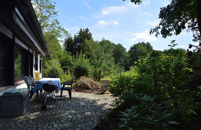 Romantic Mansion in Strotzbusch by the Forest - Foto 1