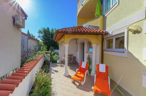 Photo 37 - Welcoming Apartment in Kvarner With Bubble Bath