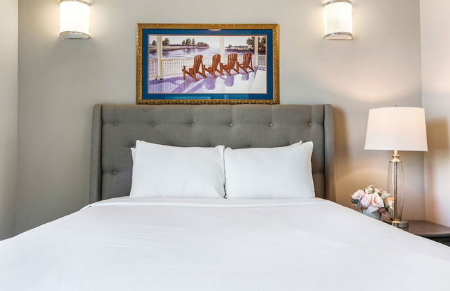 Fully Furnished Condos Near St Charles - Photo 15
