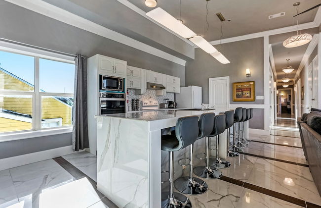 Fully Furnished Condos Near St Charles - Photo 57
