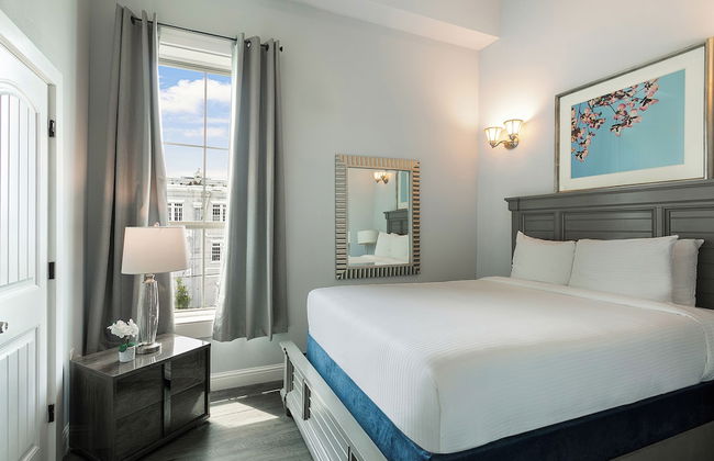 Fully Furnished Condos Near St Charles - Photo 34