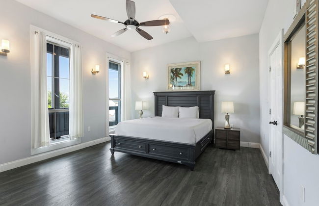 Fully Furnished Condos Near St Charles - Photo 36