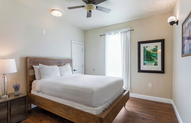 Fully Furnished Condos Near St Charles - Photo 24