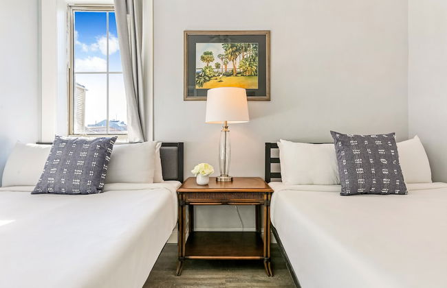Fully Furnished Condos Near St Charles - Photo 6