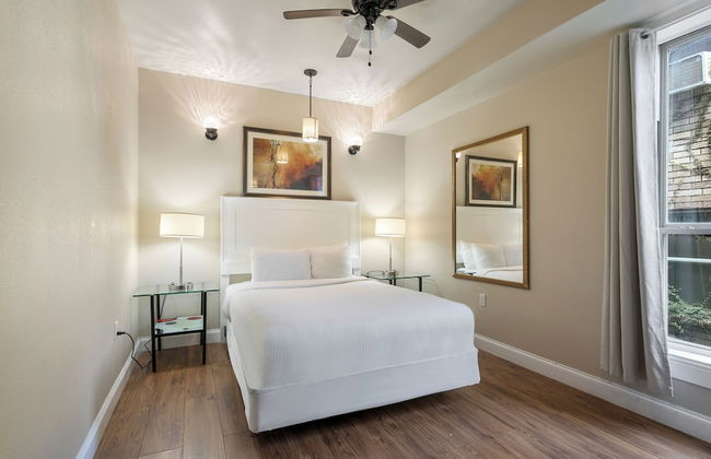 Fully Furnished Condos Near St Charles - Photo 31