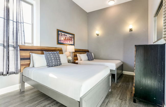 Fully Furnished Condos Near St Charles - Photo 18