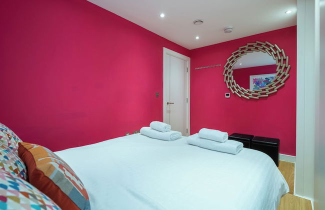 A Hint of Pink - Foto 12