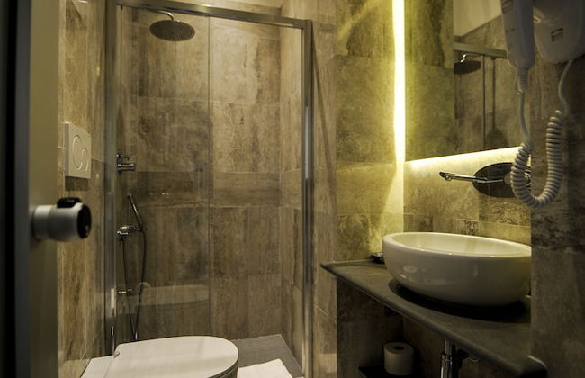 The Roman Empire Guesthouse - Photo 68