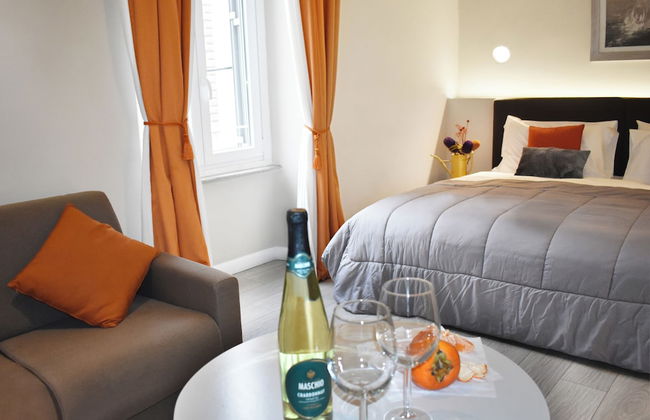 The Roman Empire Guesthouse - Photo 12