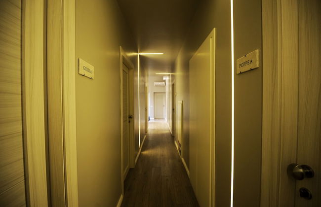 The Roman Empire Guesthouse - Photo 80