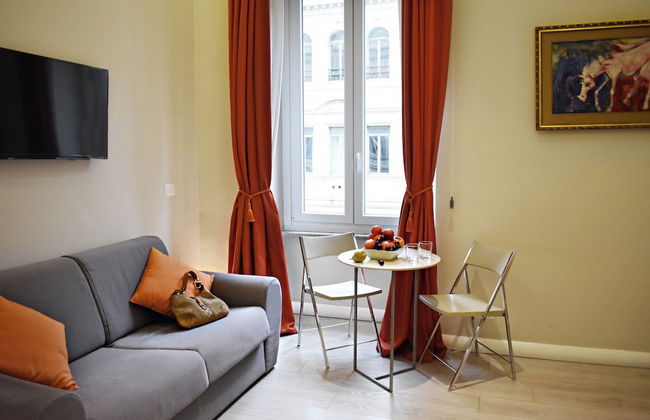 The Roman Empire Guesthouse - Photo 14