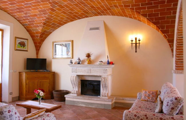 Stunning private villa for 8 guests with private pool, WIFI, TV, terrace, pets allowed and parking - Photo 10
