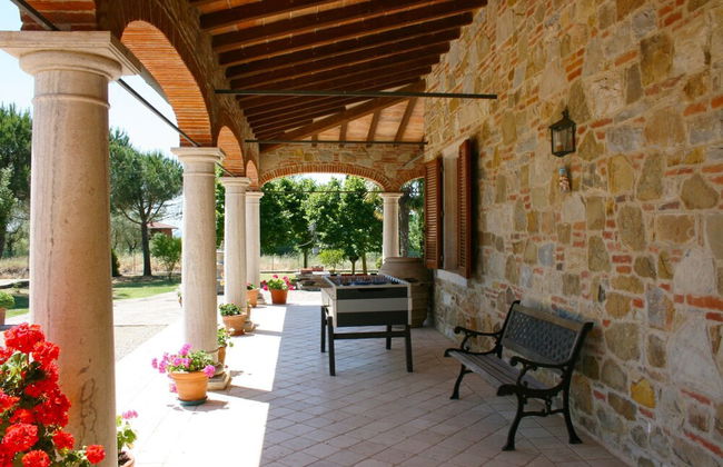 Stunning private villa for 8 guests with private pool, WIFI, TV, terrace, pets allowed and parking - Photo 34