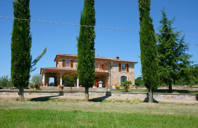 Stunning private villa for 8 guests with private pool, WIFI, TV, terrace, pets allowed and parking - Photo 1