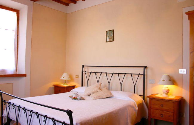 Stunning private villa for 8 guests with private pool, WIFI, TV, terrace, pets allowed and parking - Photo 5
