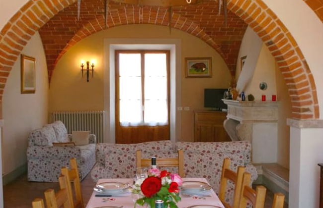 Stunning private villa for 8 guests with private pool, WIFI, TV, terrace, pets allowed and parking - Photo 9