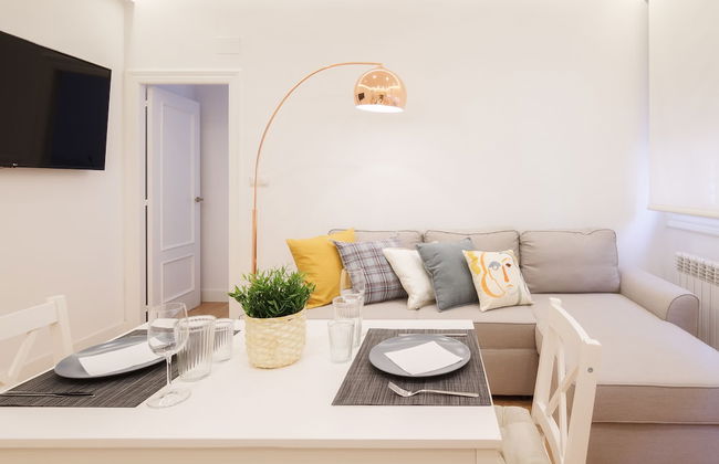 Apto Reformado con encanto by URBANHOSTS - Foto 11