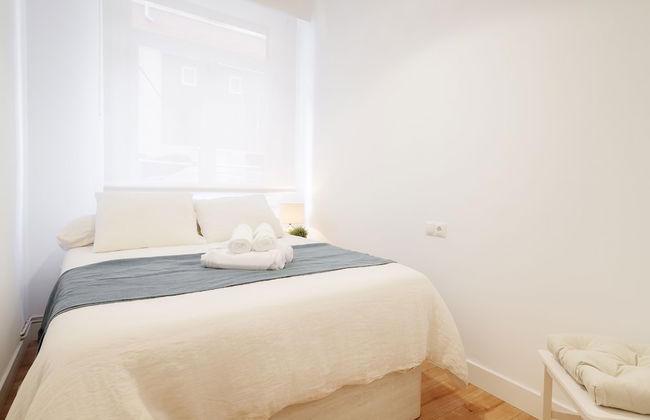 Apto Reformado con encanto by URBANHOSTS - Foto 4