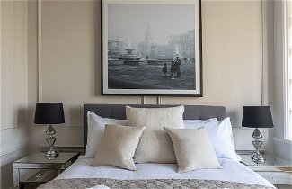 Foto 3 - ALTIDO Astonishing 2 Bedroom near Mayfair & Piccadilly Circus