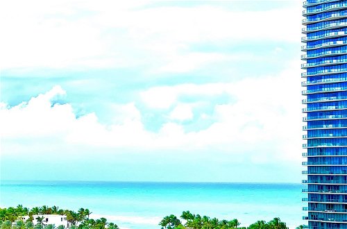 Photo 1 - Sunny Miami Vacation