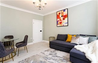 Photo 1 - Stylish 2BR in the Centre of Westminster