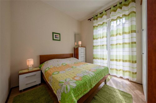 Photo 8 - Apartments & Rooms Green Bay