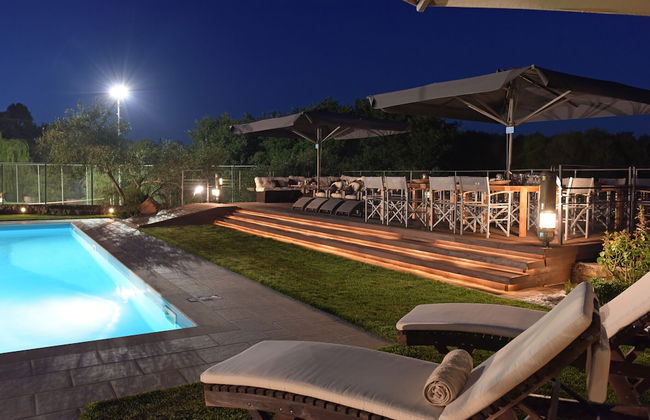 Beautiful 9-bed Villa in Gouvia With Tennis Court - Foto 6
