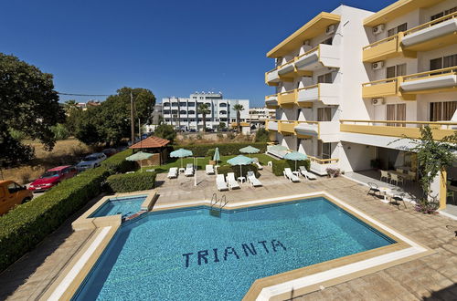 Photo 38 - Trianta Hotel Apartments