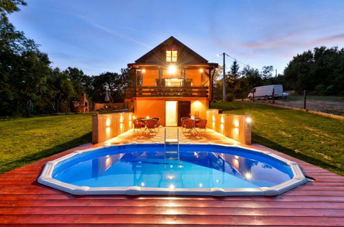 Photo 1 - Jungle House With Pool and Hot Tub