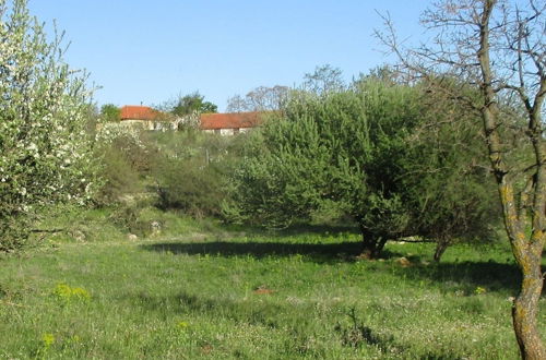 Photo 17 - Cosy Holiday Home With Garden in Leonidio