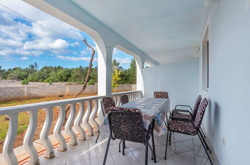 Photo 13 - Homely Apartment in Vir With Balcony