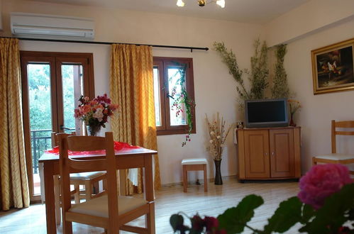 Foto 7 - Nice Villa on Small, Beautiful Complex of 3 Villas, Communal Pool, NW Coast