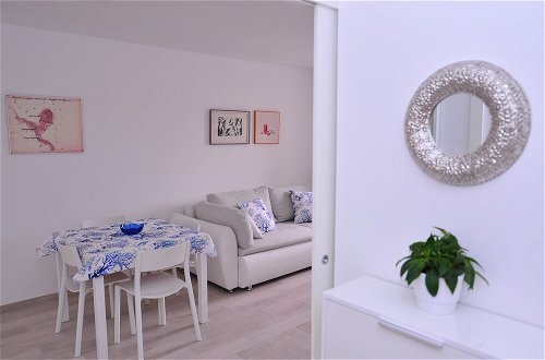 Photo 9 - A2 - Luxury apt in Center, Just 5min From Beach