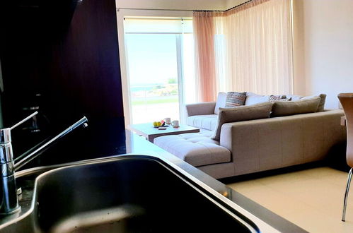 Photo 12 - Luxurious Brand New Flat Sea View