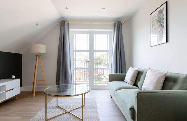 Elegant 2 Bed Flat with Balcony in Finchley - Foto 1