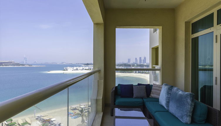 Photo 1 - Maison Privee - Beach Access Apt w/ Burj & Sea Views on The Palm