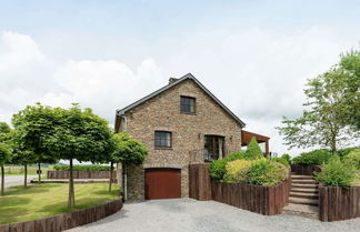 Foto 1 - Magnificent Villa in Brisy With Sauna Roofed