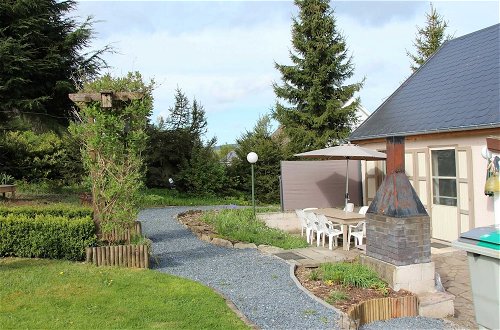 Foto 32 - Modern Holiday Home With Private Garden
