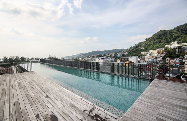 The Deck Patong - Foto 39