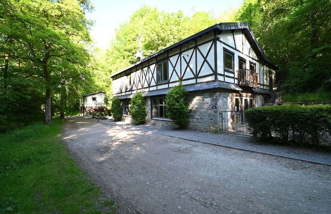 Lovely Holiday Home in Marche-en-Famenne with Hot Tub - Foto 23