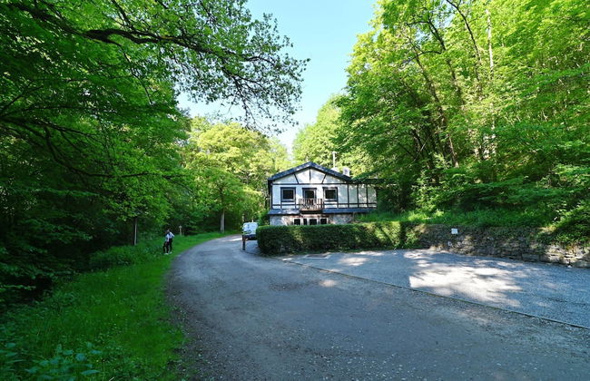 Lovely Holiday Home in Marche-en-Famenne with Hot Tub - Foto 24