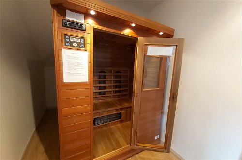 Foto 23 - Pleasant Holiday Home With Infrared Sauna