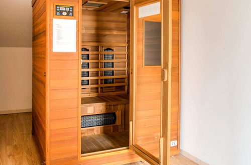 Foto 27 - Pleasant Holiday Home With Infrared Sauna